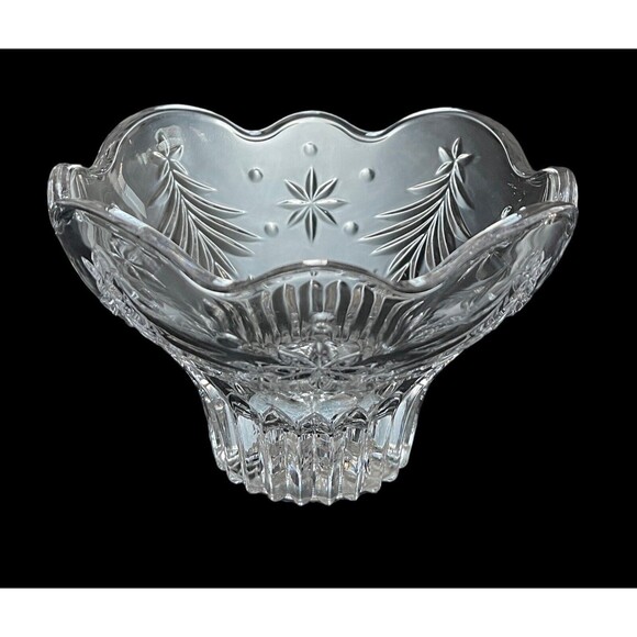 MIKASA Celebrations Christmas Night Collection 6” Crystal Footed Bowl Candy Dish - Picture 1 of 7